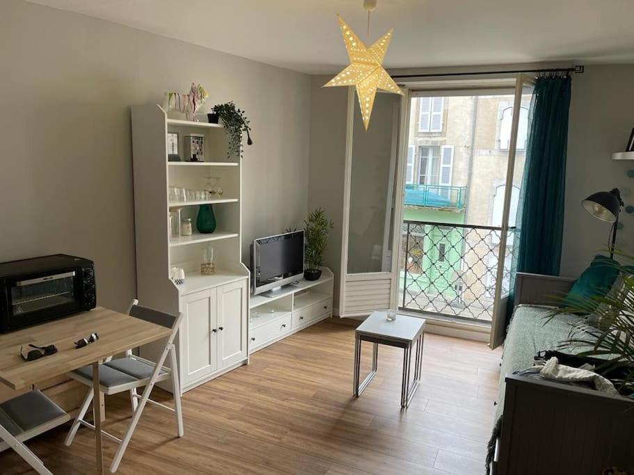 Apartment Saint-girons, En Plein Centre
